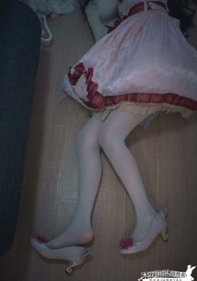 一奴5主在别墅调教