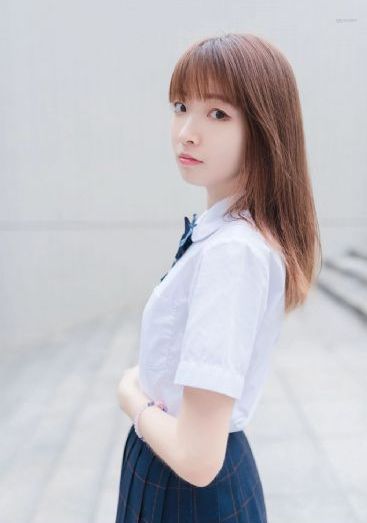 双胞胎姐妹的蔑视