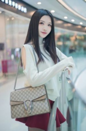 新村晶