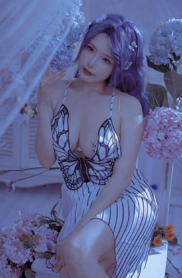 暑假结束后的她